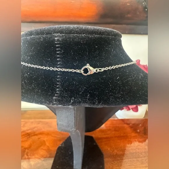 Women's Stainless QVC Steel by Design Silver Heart Pendant Necklace 18” NWOT - Picture 3 of 4